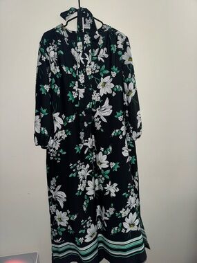 Jones New York Black Floral Long Sleeve Maxi Dress with White and Green Accents